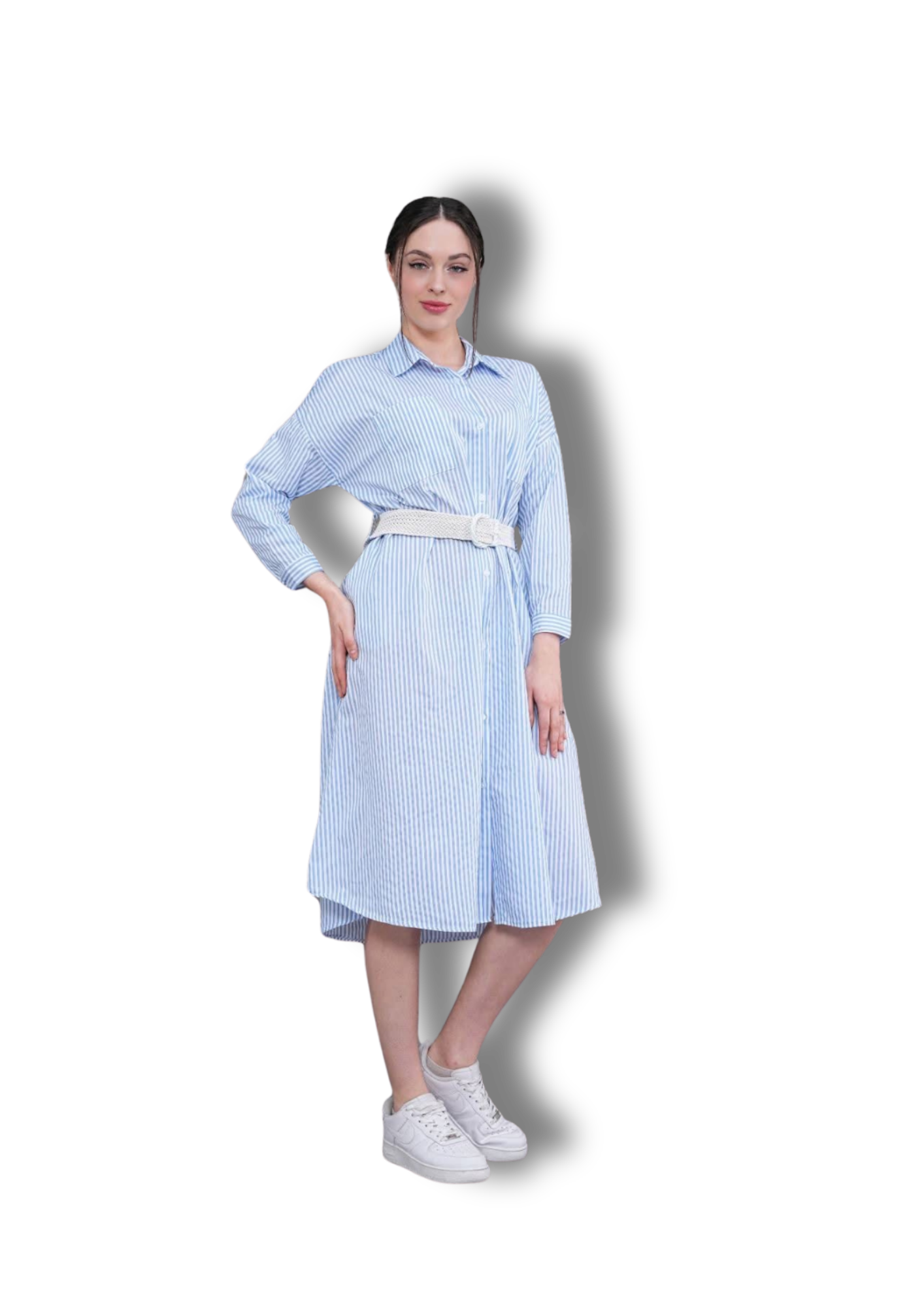 Dryžuota marškinėlių stiliaus suknelė su baltu diržu fashionbysvit